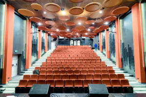 zdjęcia realizacji (studio nagraniowe, sala koncertowa)