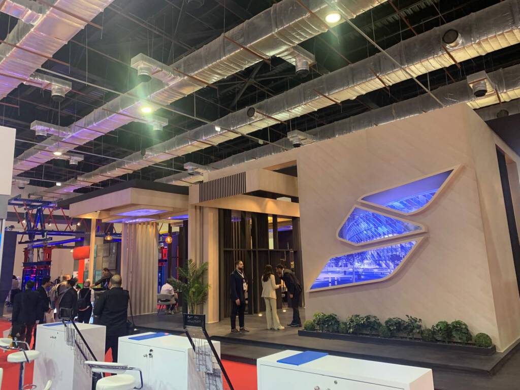 stoisko oświetlenia